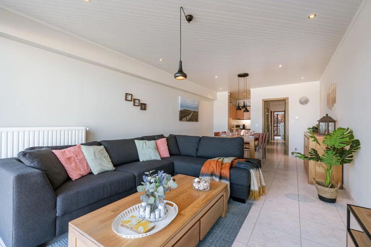 Huswell - Beachfront Apartment In Zeebrugge Экстерьер фото